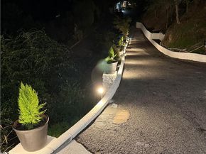 981 Glen Oaks, Pasadena CA 91105