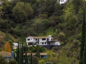 981 Glen Oaks, Pasadena CA 91105