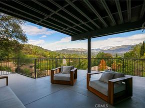 981 Glen Oaks, Pasadena CA 91105