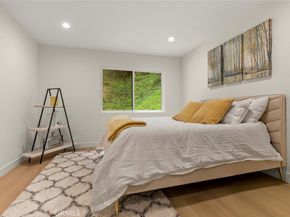 981 Glen Oaks, Pasadena CA 91105