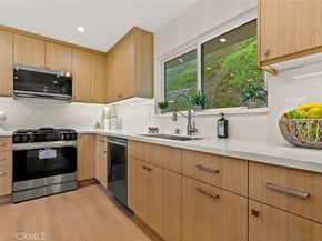 981 Glen Oaks, Pasadena CA 91105