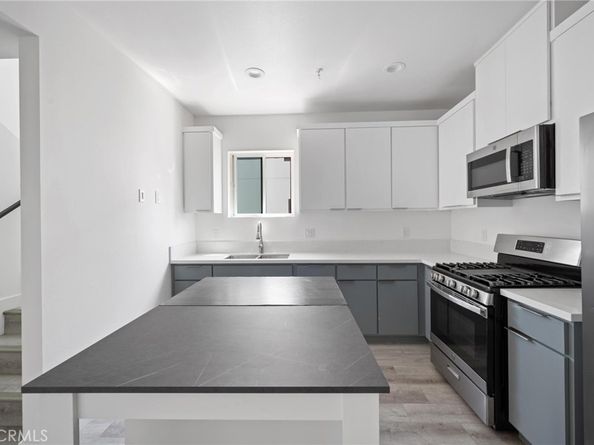 532 W Vernon Avenue, Los Angeles CA 90037