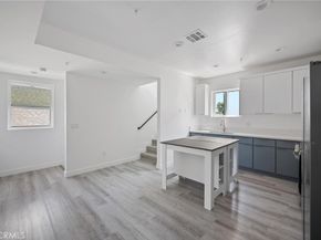 532 W Vernon Avenue, Los Angeles CA 90037