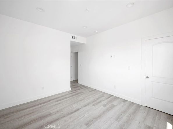 532 W Vernon Avenue, Los Angeles CA 90037