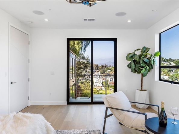2311 Effie, Los Angeles CA 90026
