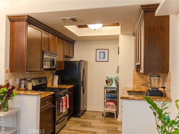 4128 Whitsett 101, Studio City CA 91604