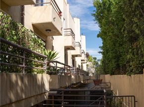 4128 Whitsett 101, Studio City CA 91604