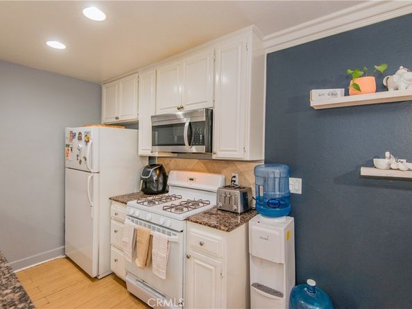 7045 Woodley Avenue 218, Van Nuys CA 91406