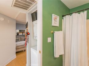 7045 Woodley Avenue 218, Van Nuys CA 91406