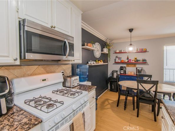 7045 Woodley Avenue 218, Van Nuys CA 91406