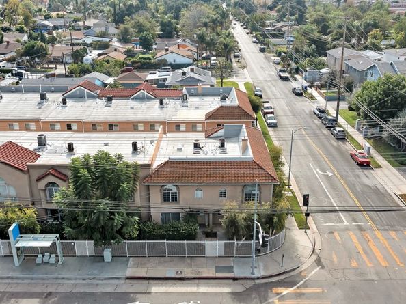 15044 Nordhoff 1, North Hills CA 91343