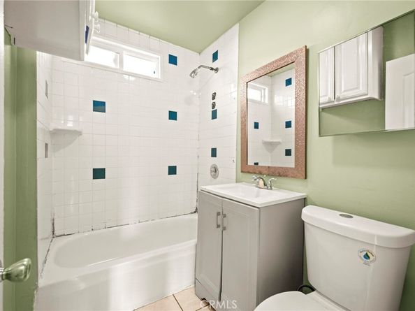 818 W 65th, Los Angeles CA 90044