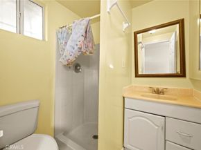 818 W 65th, Los Angeles CA 90044