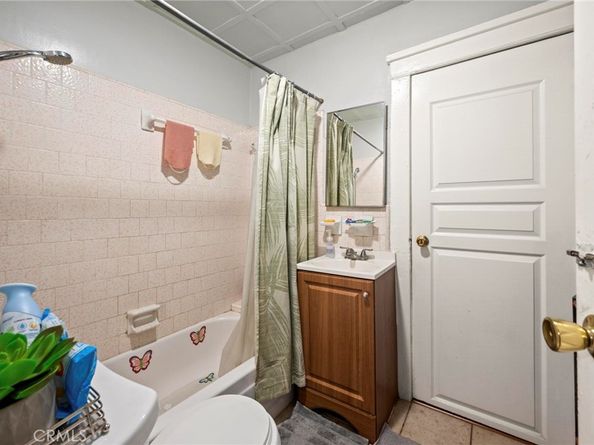 818 W 65th, Los Angeles CA 90044