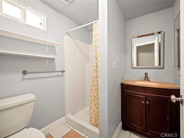 818 W 65th, Los Angeles CA 90044