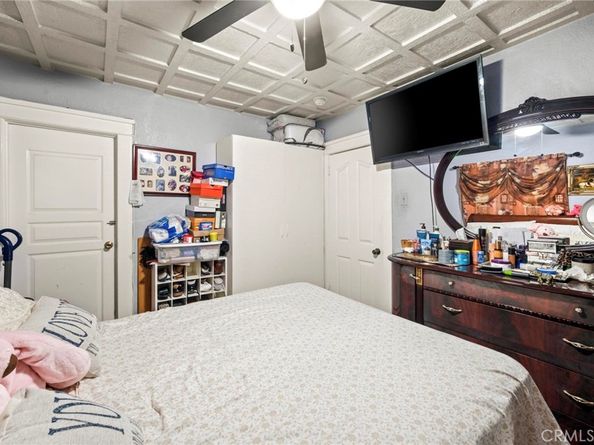 818 W 65th, Los Angeles CA 90044