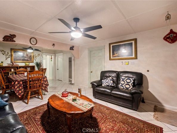 818 W 65th, Los Angeles CA 90044