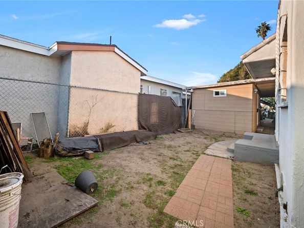 818 W 65th, Los Angeles CA 90044