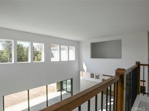 20552 Edgewood Court, Chatsworth CA 91311