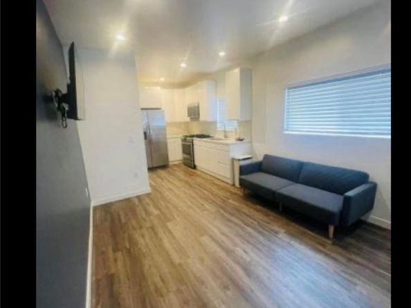 5500 Blanco, Woodland Hills CA 91367