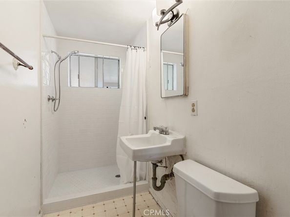 12918 Pinney, Pacoima CA 91331