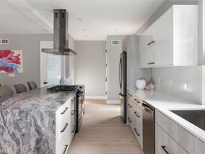 4731 Topanga Canyon Boulevard, Woodland Hills CA 91364