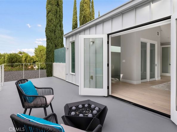 4731 Topanga Canyon Boulevard, Woodland Hills CA 91364