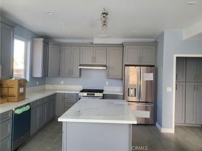 20819 W Seasons Lane, Winnetka CA 91306