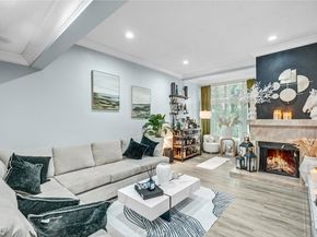 7800 Topanga Canyon, Canoga Park CA 91304