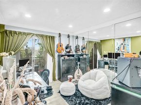 7800 Topanga Canyon, Canoga Park CA 91304