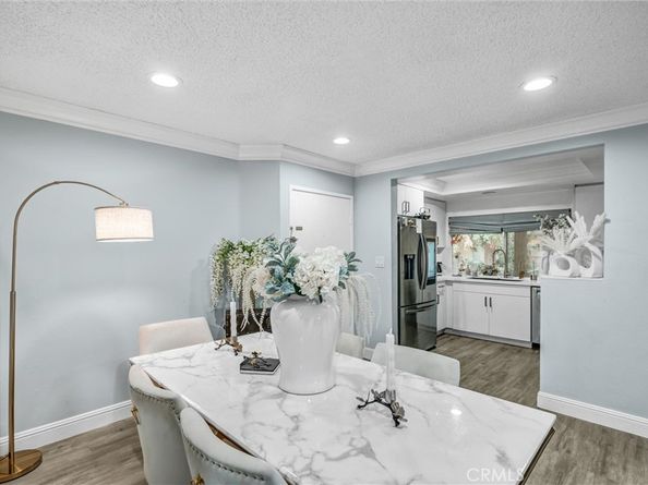 7800 Topanga Canyon, Canoga Park CA 91304