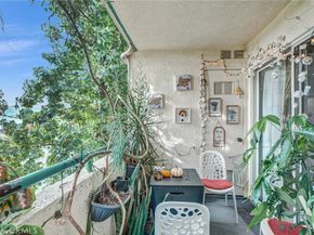 7800 Topanga Canyon, Canoga Park CA 91304