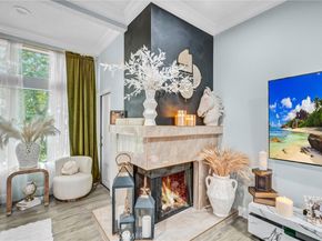 7800 Topanga Canyon, Canoga Park CA 91304