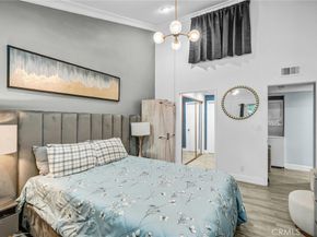 7800 Topanga Canyon, Canoga Park CA 91304