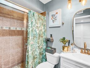 7800 Topanga Canyon, Canoga Park CA 91304