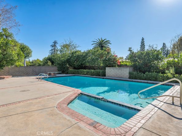 19432 Romar, Northridge CA 91324