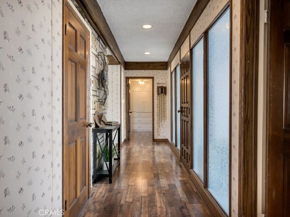 19432 Romar, Northridge CA 91324