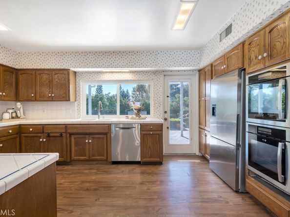 19432 Romar, Northridge CA 91324