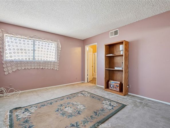 14325 Foothill Boulevard 34, Sylmar CA 91342