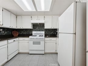 14325 Foothill Boulevard 34, Sylmar CA 91342