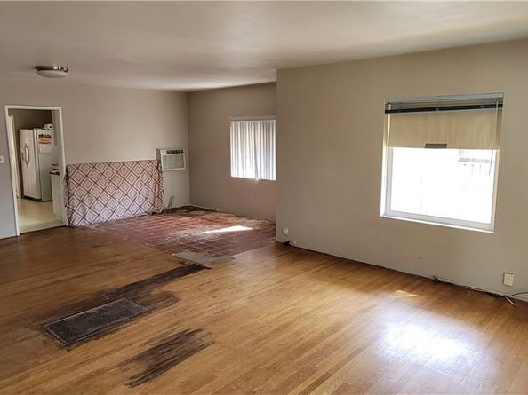 124 N Parkwood, Pasadena CA 91107