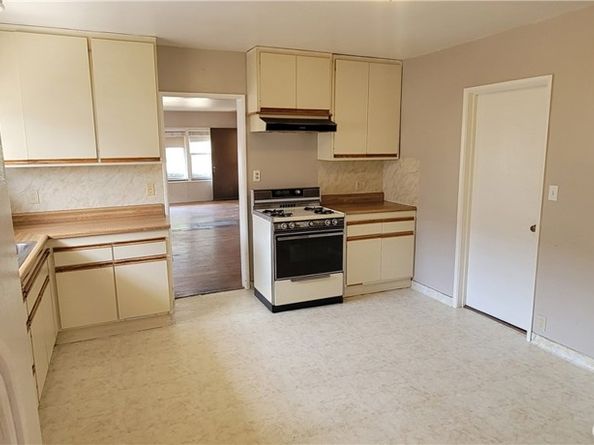 124 N Parkwood, Pasadena CA 91107