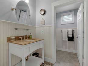 20150 Hemmingway Street, Winnetka CA 91306