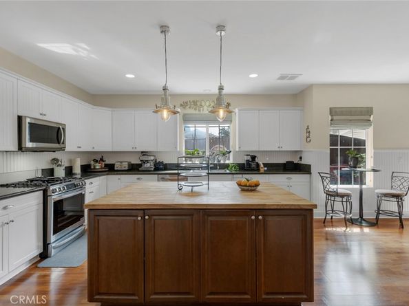 20150 Hemmingway Street, Winnetka CA 91306