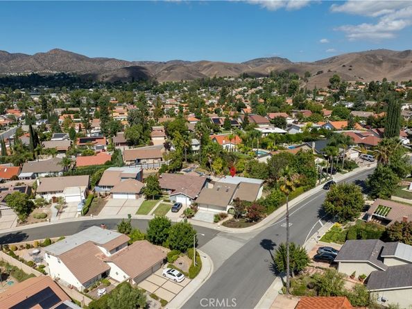 28801 Barragan, Agoura Hills CA 91301