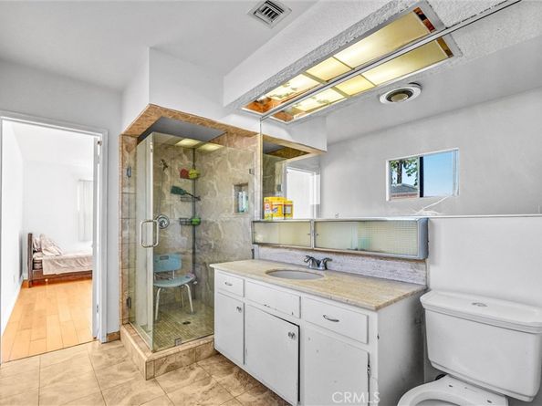 7628 Bluebell, North Hollywood CA 91605