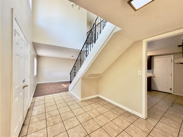 15245 Monte Street, Sylmar CA 91342