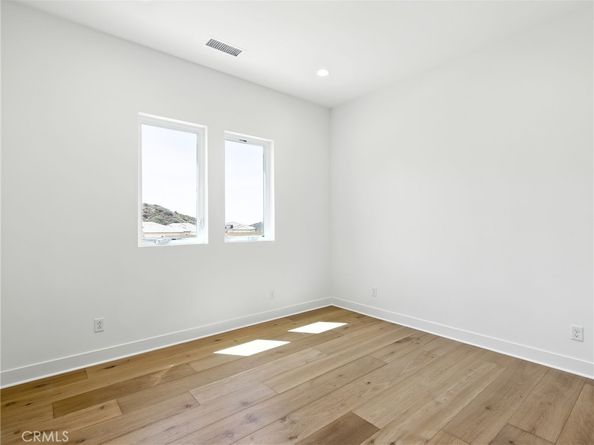 11925 Red Hawk Lane, Porter Ranch CA 91326