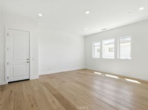 11925 Red Hawk Lane, Porter Ranch CA 91326