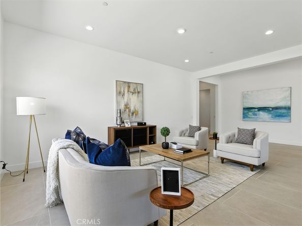 11925 Red Hawk Lane, Porter Ranch CA 91326